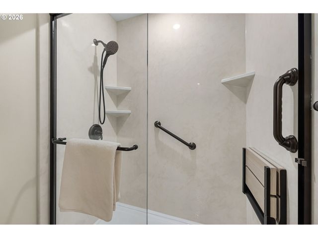 15780 Sw OAK MEADOW Ln, Portland, OR 97224