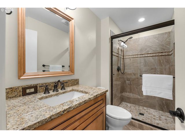 15780 Sw OAK MEADOW Ln, Portland, OR 97224