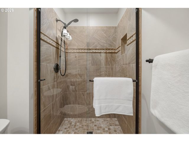 15780 Sw OAK MEADOW Ln, Portland, OR 97224