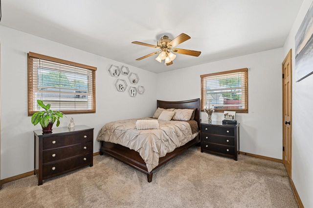 924 S 124th STREET, West Allis, WI 53214