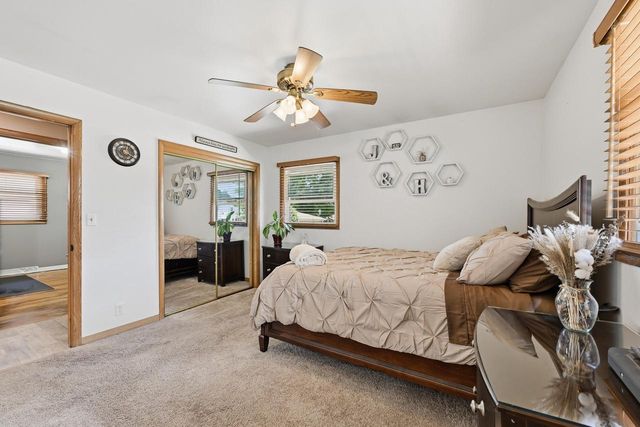 924 S 124th STREET, West Allis, WI 53214