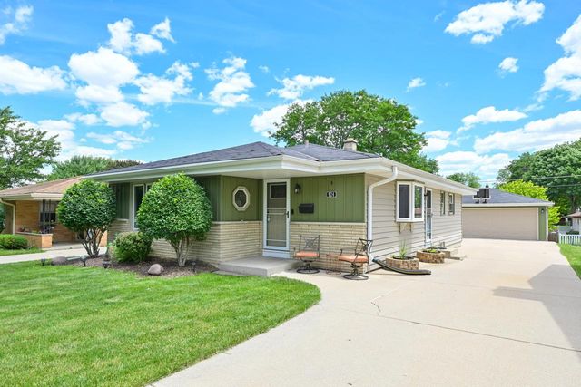 924 S 124th STREET, West Allis, WI 53214