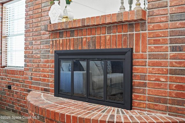 572 Lake Ashley Circle, Melbourne, FL 32904