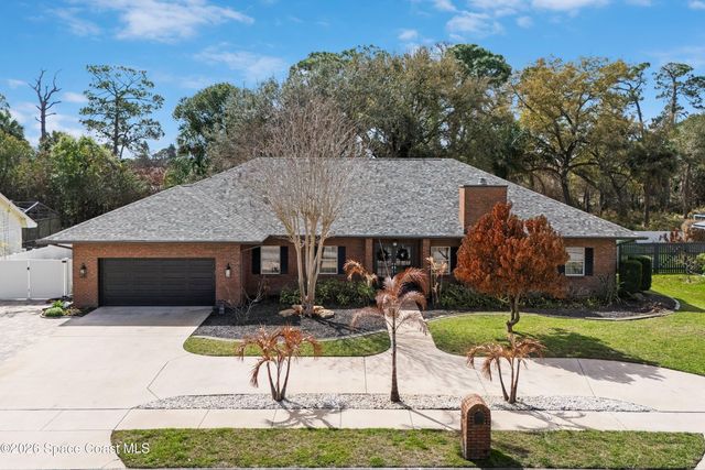 572 Lake Ashley Circle, Melbourne, FL 32904