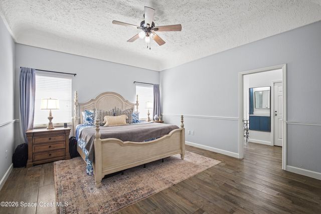 572 Lake Ashley Circle, Melbourne, FL 32904