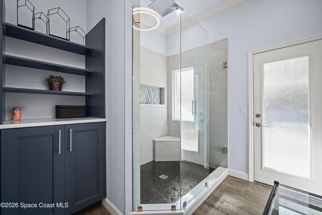 572 Lake Ashley Circle, Melbourne, FL 32904