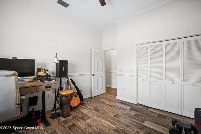 572 Lake Ashley Circle, Melbourne, FL 32904