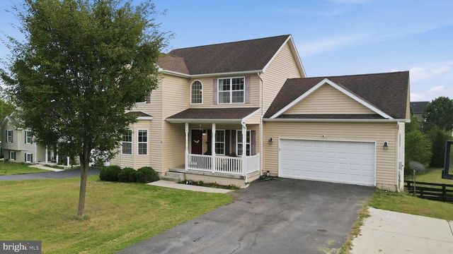 224 PARAGON DR, Bunker Hill, WV 25413
