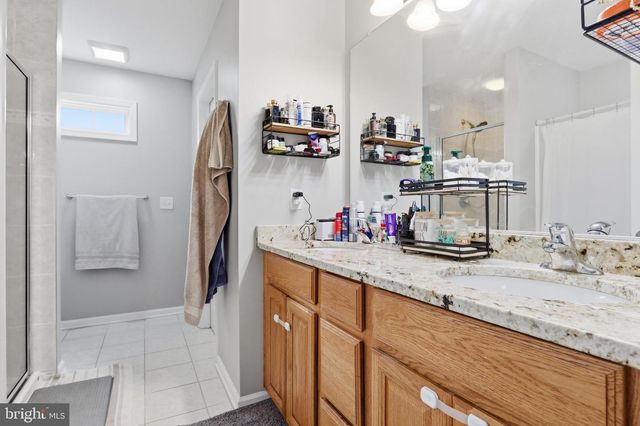 224 PARAGON DR, Bunker Hill, WV 25413