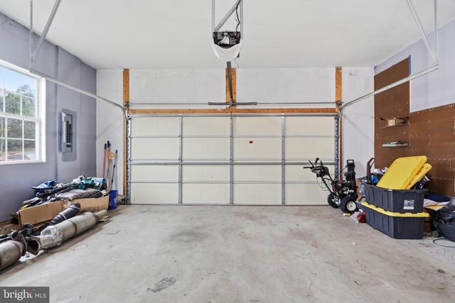 224 PARAGON DR, Bunker Hill, WV 25413