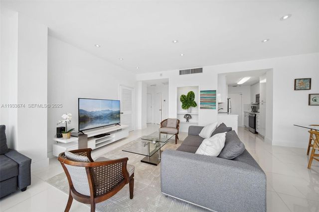 4925 Collins Ave 5H, Miami Beach, FL 33140