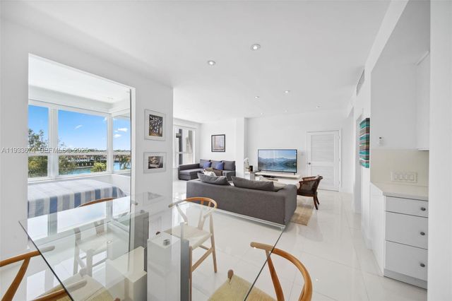 4925 Collins Ave 5H, Miami Beach, FL 33140