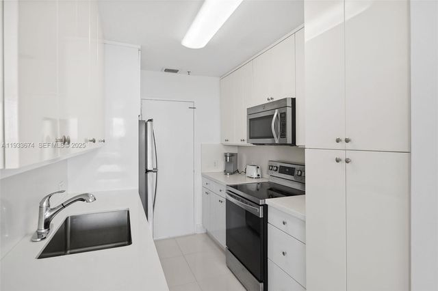 4925 Collins Ave 5H, Miami Beach, FL 33140