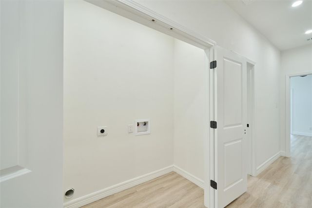 140 Oak Circle, Livingston, TX 77351