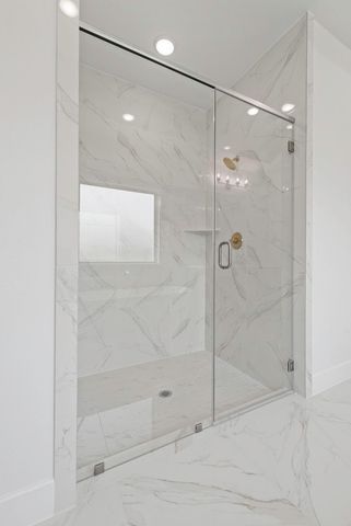 8116 Royal Mint CV, Lago Vista, TX 78645