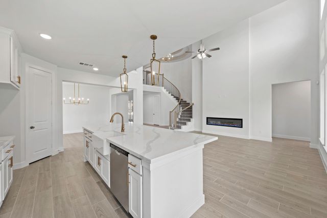 8116 Royal Mint CV, Lago Vista, TX 78645