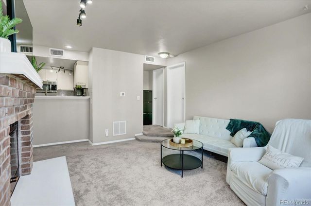 4760 S Wadsworth Boulevard E204, Littleton, CO 80123