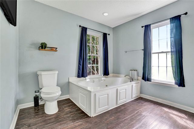 287 Cherokee Drive, Fair Play, SC 29643