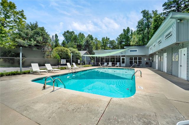 287 Cherokee Drive, Fair Play, SC 29643