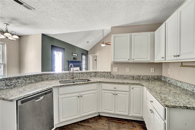 287 Cherokee Drive, Fair Play, SC 29643