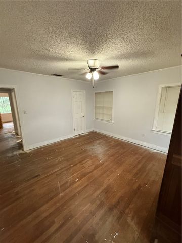 709 Highland Drive, Palestine, TX 75801