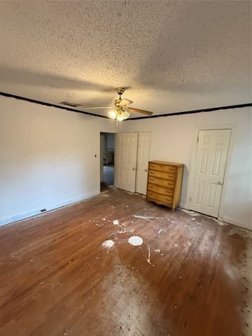 709 Highland Drive, Palestine, TX 75801