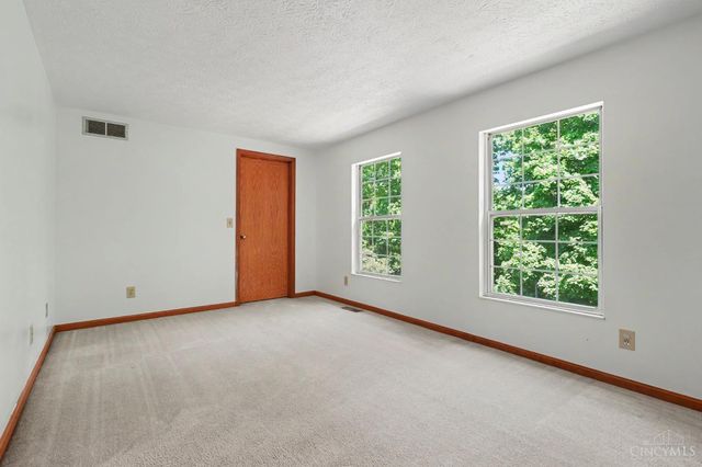 8684 Beckys Ridge Drive, Colerain Twp, OH 45251