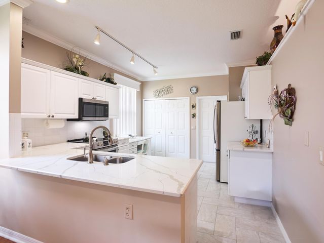 875 NW Sarria Court, Port St. Lucie, Port St Lucie, FL 34986