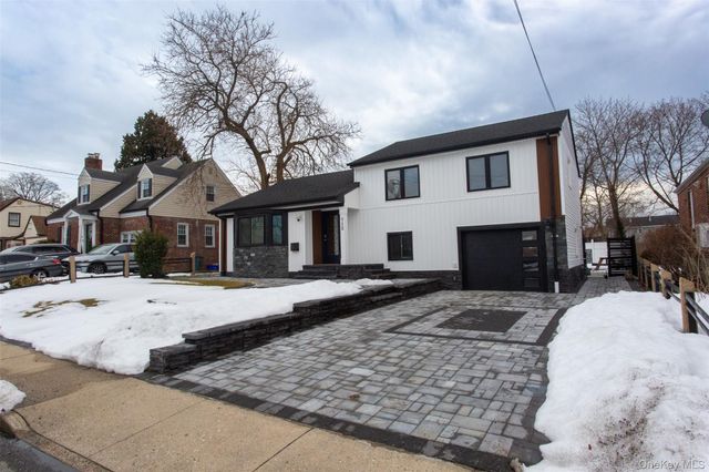 712 Barnes Avenue, Baldwin, NY 11510