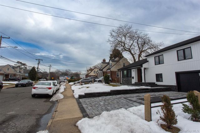712 Barnes Avenue, Baldwin, NY 11510