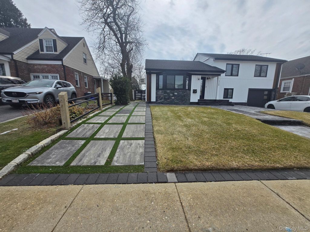 712 Barnes Avenue, Baldwin, NY 11510