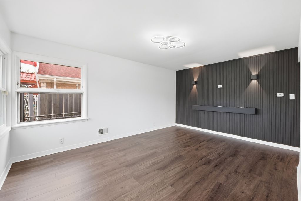 7813 S KENTON Avenue, Chicago, IL 60652 — photo 4