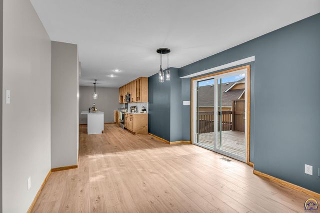 6445 SW 21st Ter, Topeka, KS 66614