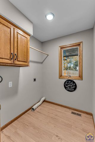 6445 SW 21st Ter, Topeka, KS 66614