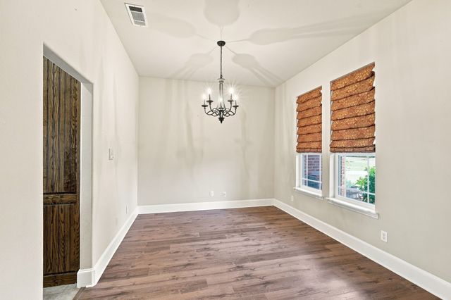 429 Rugged Drive, Red Oak, TX 75154