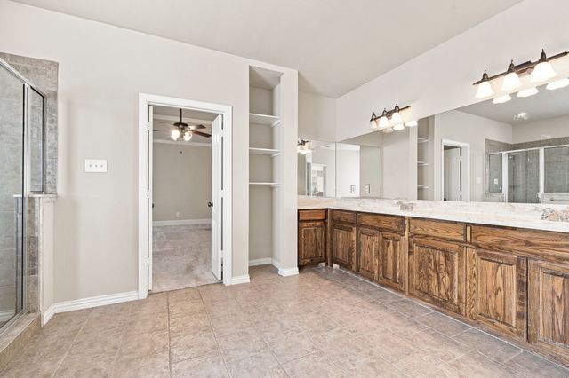 429 Rugged Drive, Red Oak, TX 75154