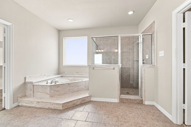 429 Rugged Drive, Red Oak, TX 75154