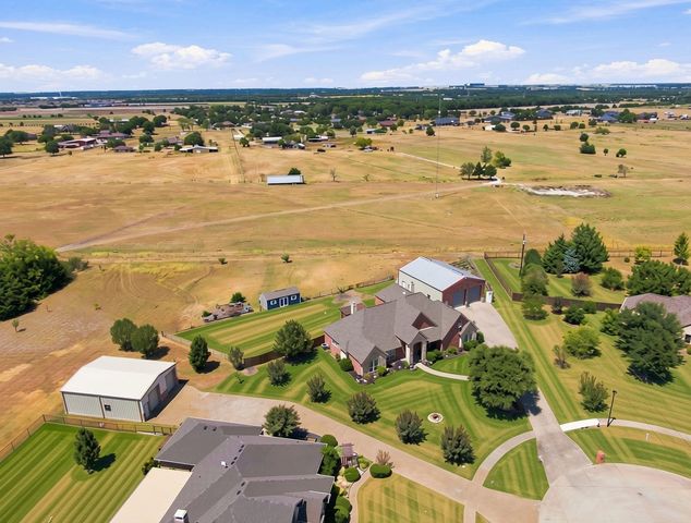 429 Rugged Drive, Red Oak, TX 75154