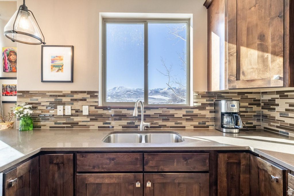 Image 11 of property listing at 1291 W BLACK ROCK TRL #J, Kamas, UT 84036