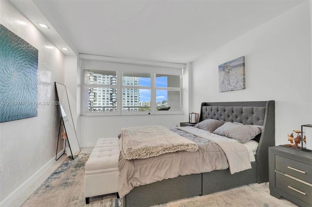 18071 Biscayne Blvd 901, Aventura, FL 33160