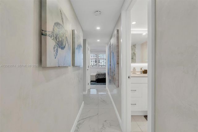 18071 Biscayne Blvd 901, Aventura, FL 33160