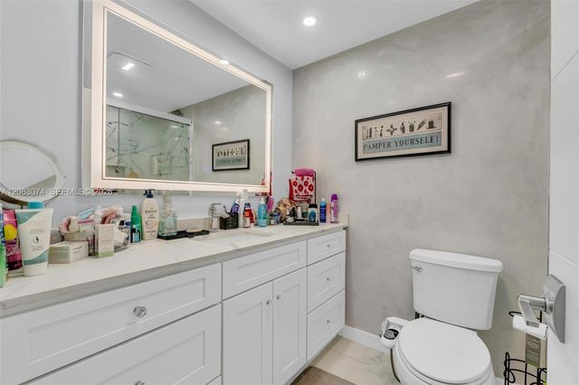 18071 Biscayne Blvd 901, Aventura, FL 33160