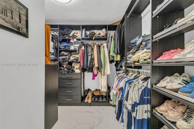 18071 Biscayne Blvd 901, Aventura, FL 33160