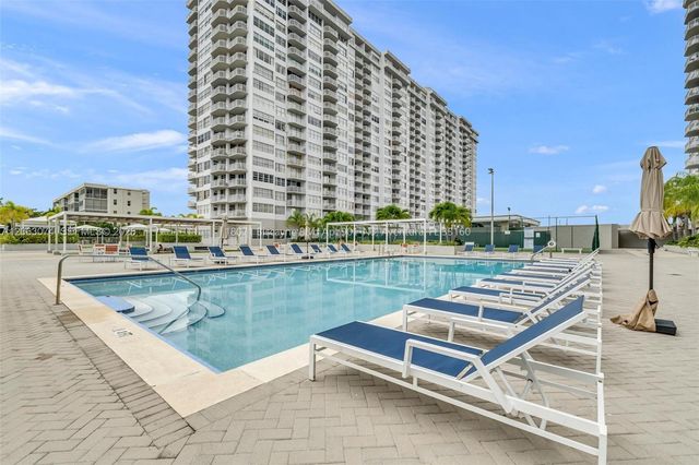 18071 Biscayne Blvd 901, Aventura, FL 33160