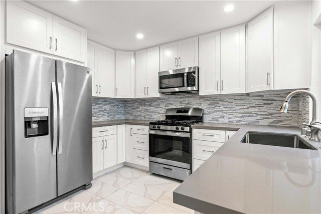 552 Hahn, Glendale, CA 91203