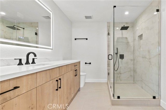 552 Hahn, Glendale, CA 91203