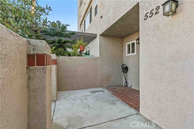 552 Hahn, Glendale, CA 91203