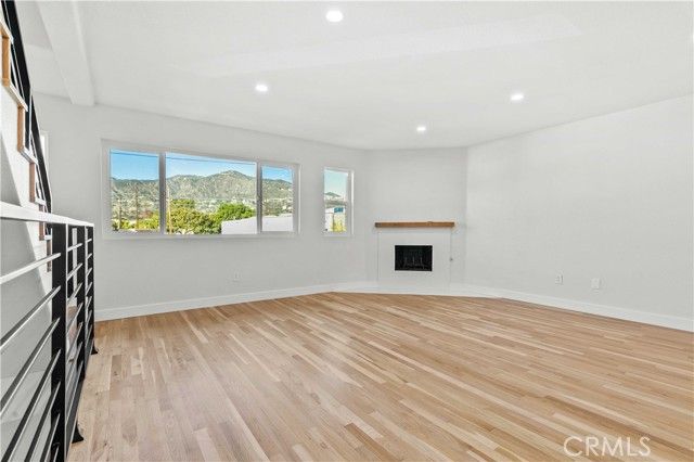 552 Hahn, Glendale, CA 91203