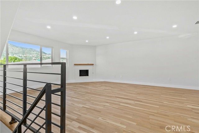 552 Hahn, Glendale, CA 91203