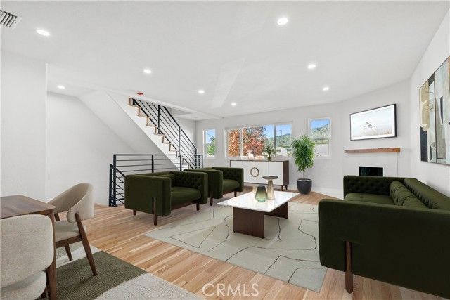 552 Hahn, Glendale, CA 91203